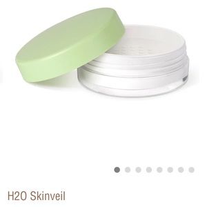 Pixie H20 skinveil translucent powder